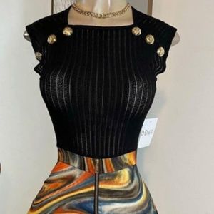 Super Cute forming fitting Multicolored dress with gold buttons
